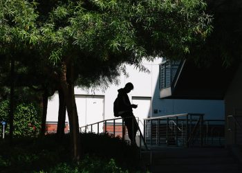 La crisi delle iscrizioni scatena una scontro tra università statunitensi