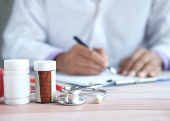 Farmaci innovativi per malattie neurodegenerative: perché i medici esitano