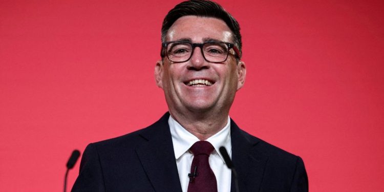 Regno Unito, Andy Burnham è il nuovo Primo Ministro
