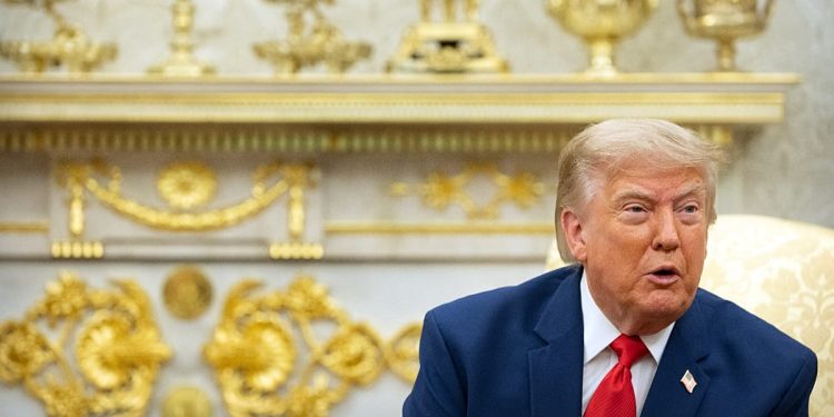 USA e Arabia Saudita firmano un accordo nucleare storico