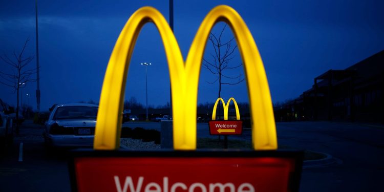 McDonald's frena negli USA: cambio ai vertici per rilanciare le vendite