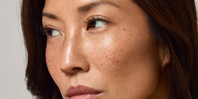 Prevenzione delle rughe: le regole essenziali secondo gli esperti dermatologi
