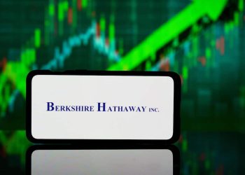 Berkshire Hathaway punta su Alphabet e riduce le banche